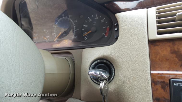 image for item DB3843 1999 Mercedes Benz E320