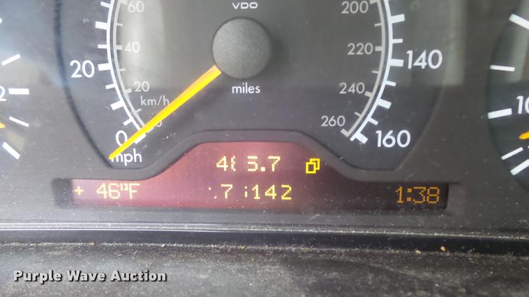 image for item DB3843 1999 Mercedes Benz E320