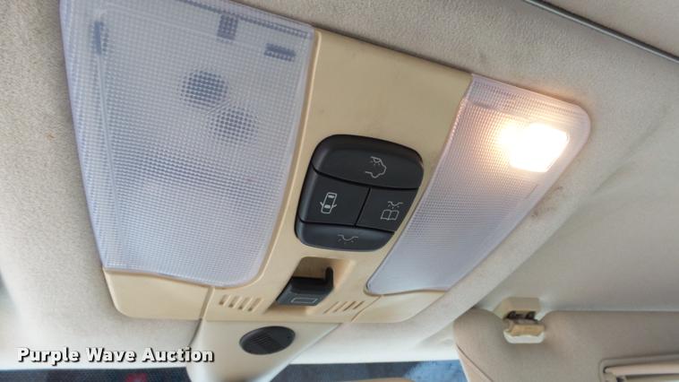 image for item DB3843 1999 Mercedes Benz E320