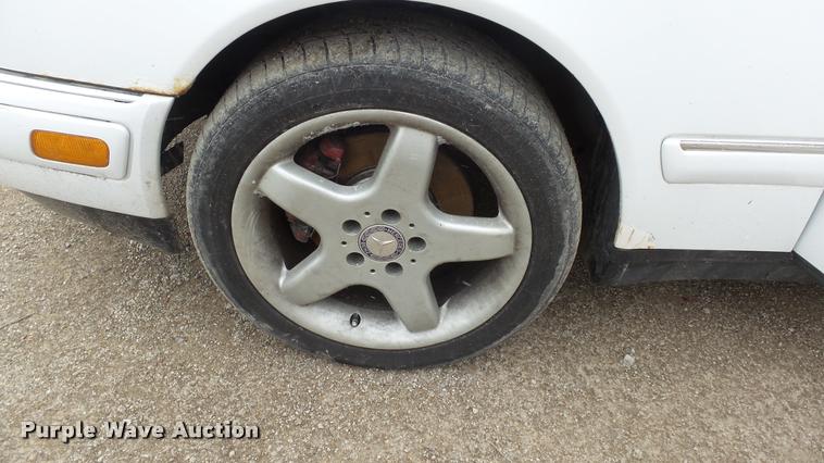 image for item DB3843 1999 Mercedes Benz E320