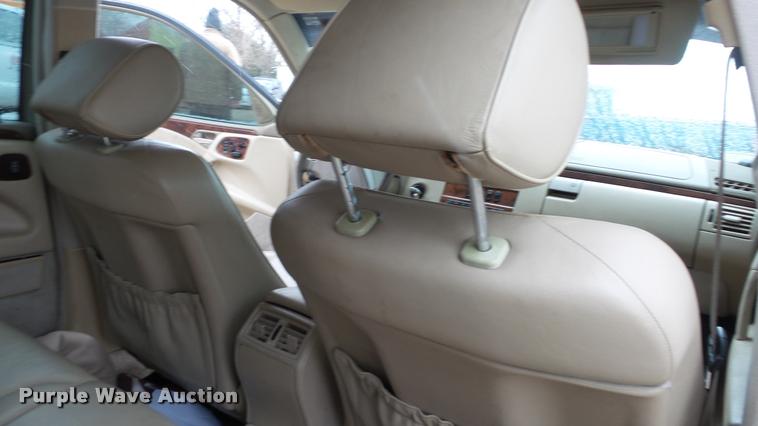 image for item DB3843 1999 Mercedes Benz E320