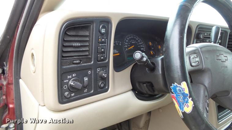 image for item DB3844 2003 Chevrolet Tahoe SUV