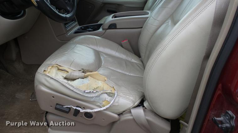 image for item DB3844 2003 Chevrolet Tahoe SUV