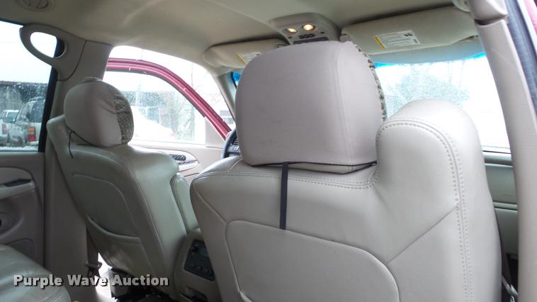 image for item DB3844 2003 Chevrolet Tahoe SUV