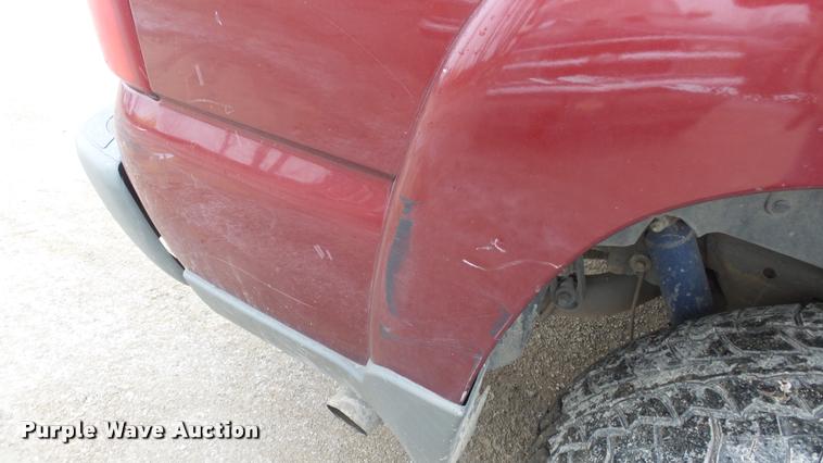 image for item DB3844 2003 Chevrolet Tahoe SUV