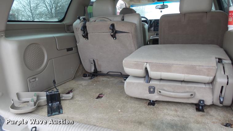 image for item DB3844 2003 Chevrolet Tahoe SUV