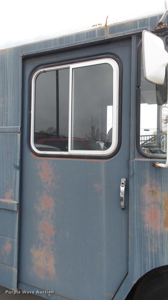 image for item DB3865 1984 Chevrolet Step Van 20 delivery truck