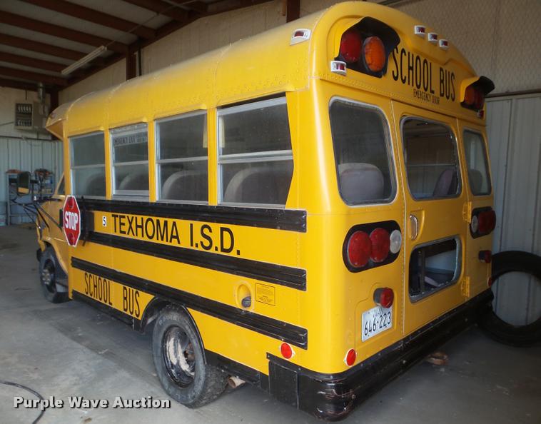 image for item DB5007 1993 Chevrolet G30 school bus