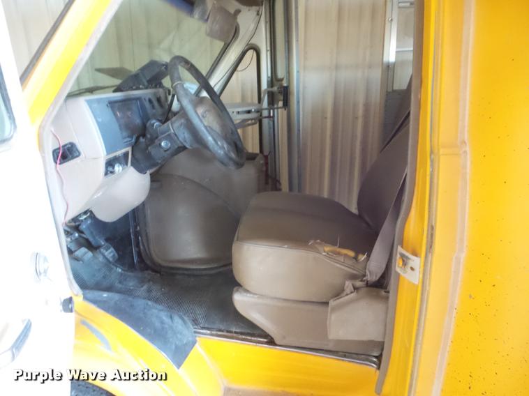 image for item DB5007 1993 Chevrolet G30 school bus