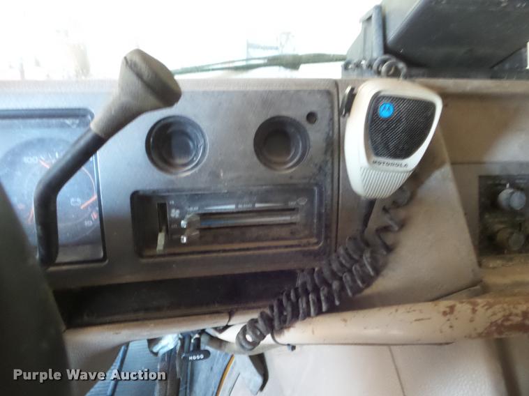 image for item DB5007 1993 Chevrolet G30 school bus