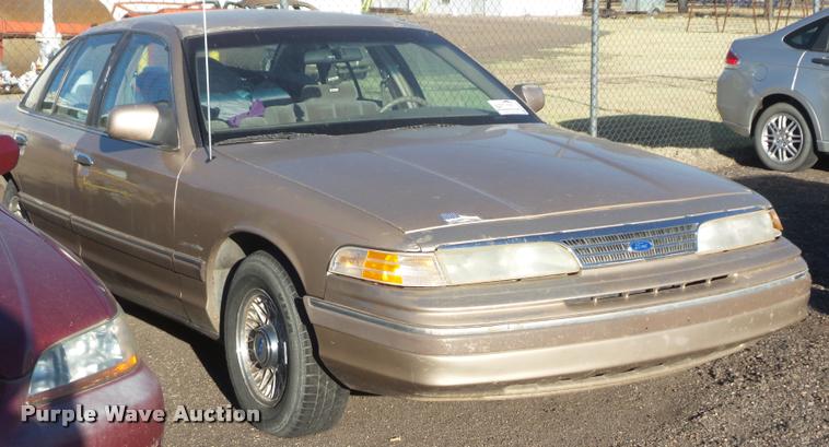 image for item DB5008 1993 Ford Crown Victoria
