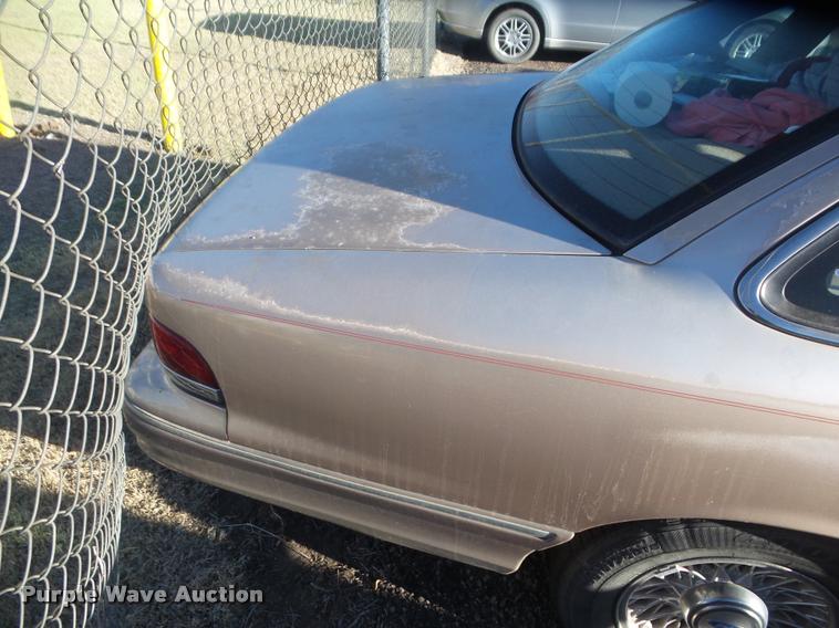 image for item DB5008 1993 Ford Crown Victoria