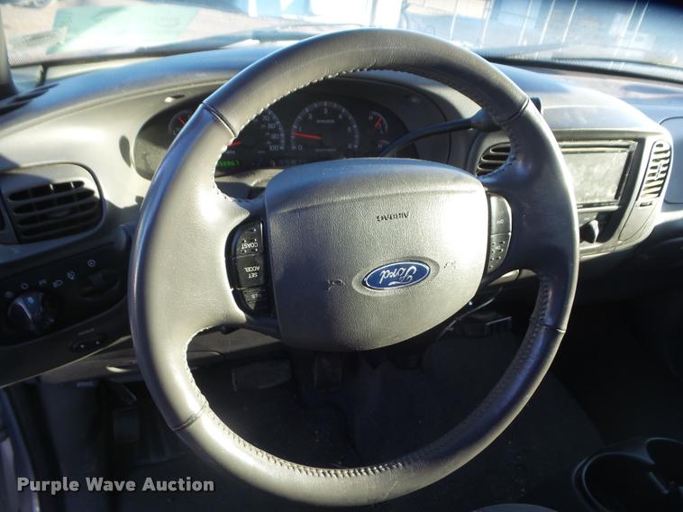 image for item DB5011 2003 Ford F150 SuperCrew pickup truck