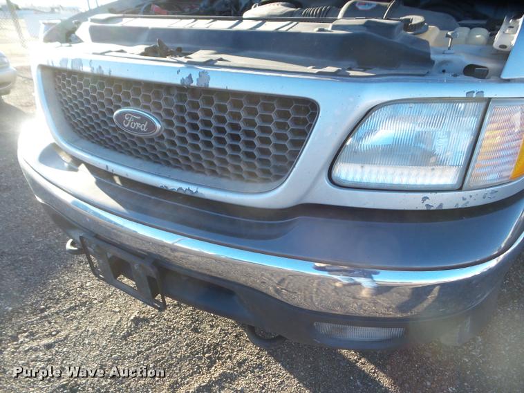 image for item DB5011 2003 Ford F150 SuperCrew pickup truck