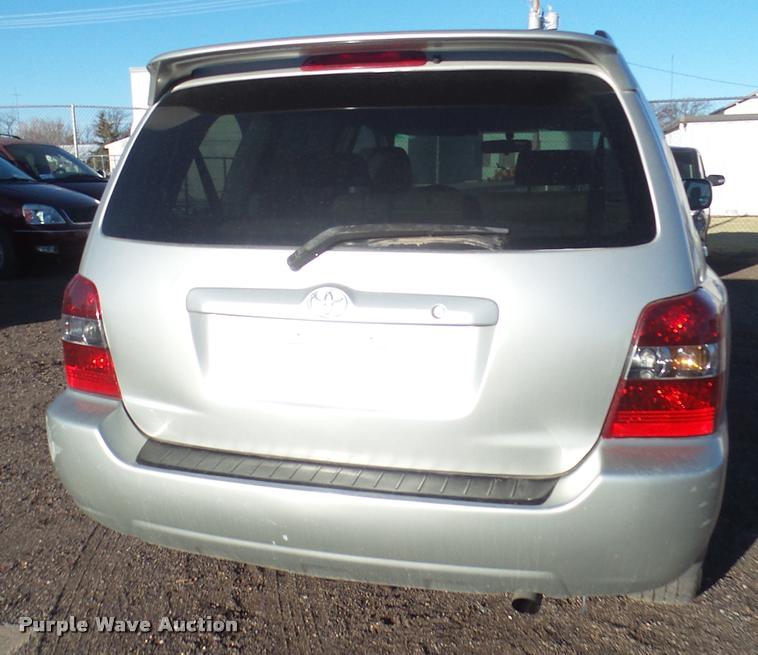 image for item DB5012 2004 Toyota Highlander SUV