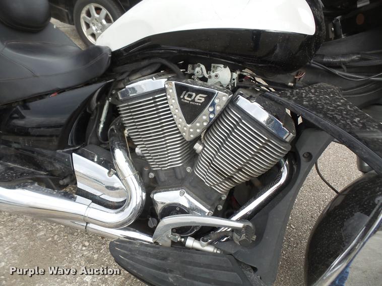 image for item DC9152 2011 Victory motorcycle