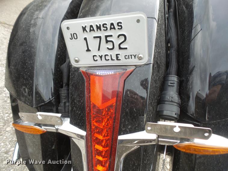 image for item DC9152 2011 Victory motorcycle