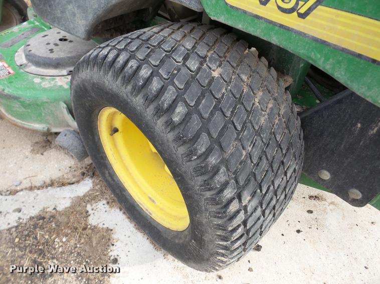 image for item DF9659 John Deere 757 ZTrak lawn mower