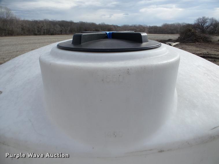 image for item DF9661 1,550 gallon tank