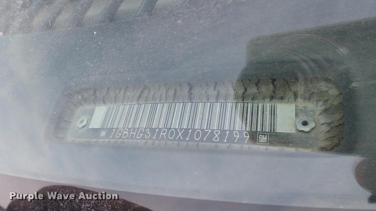 image for item DS9185 1999 Chevrolet Express 3500 Cargo school bus