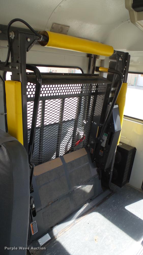 image for item DS9185 1999 Chevrolet Express 3500 Cargo school bus