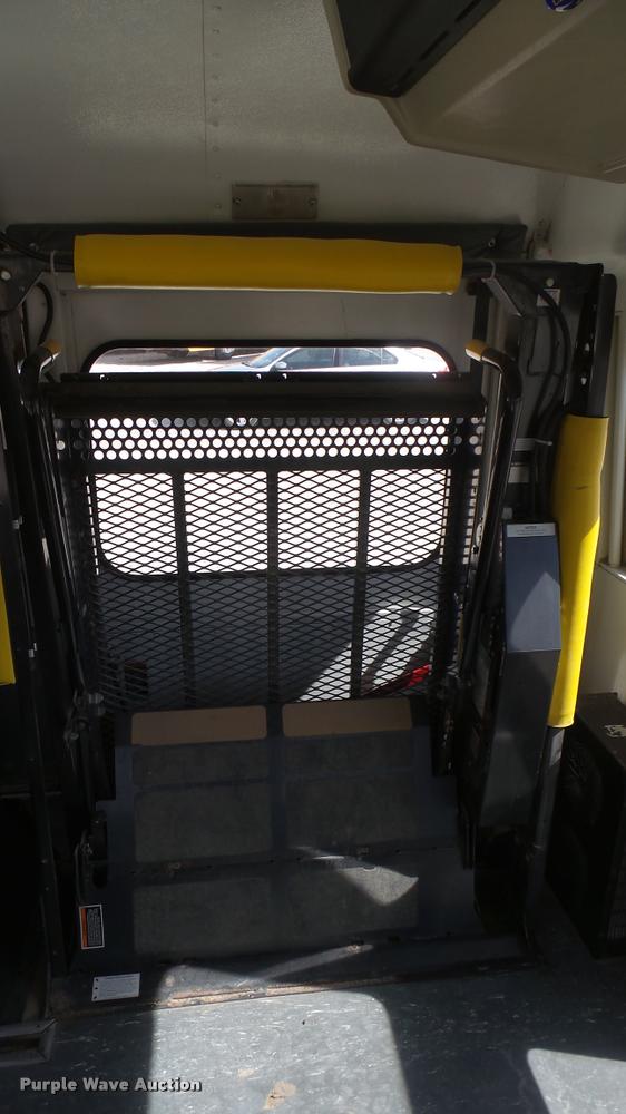 image for item DS9185 1999 Chevrolet Express 3500 Cargo school bus