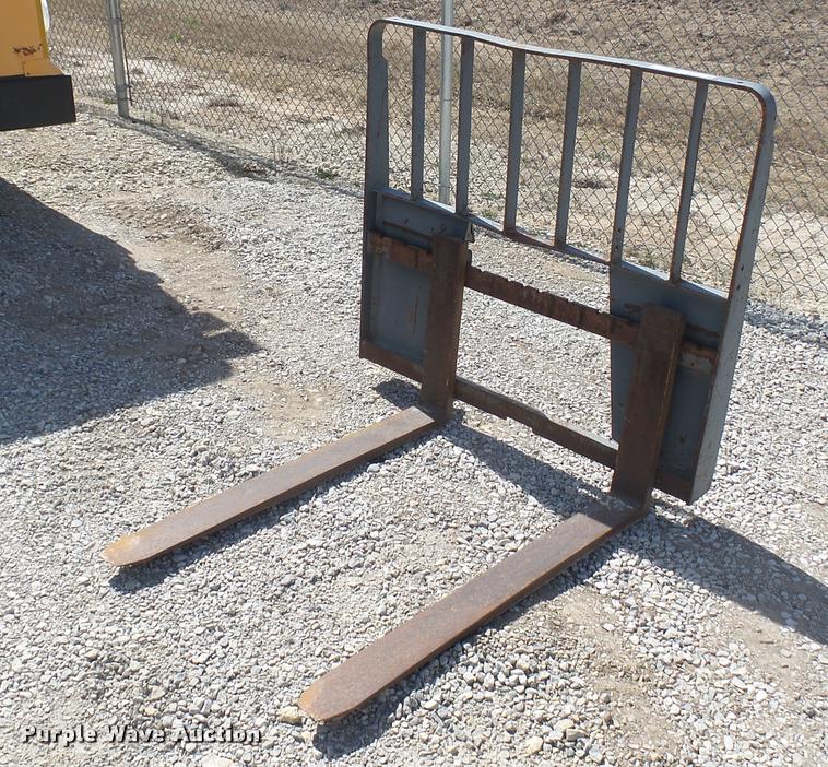 image for item DS9186 Skid steer forks