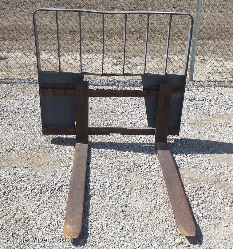 image for item DS9186 Skid steer forks