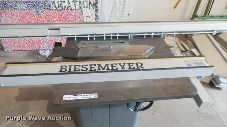 image for item DS9196 Rockwell/Delta table saw