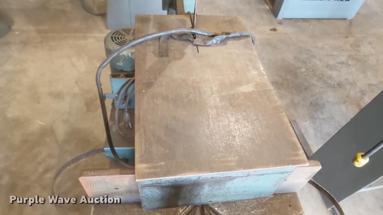 image for item DS9198 Ellis Mitre bandsaw
