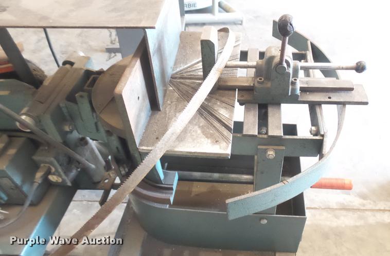 image for item DS9198 Ellis Mitre bandsaw