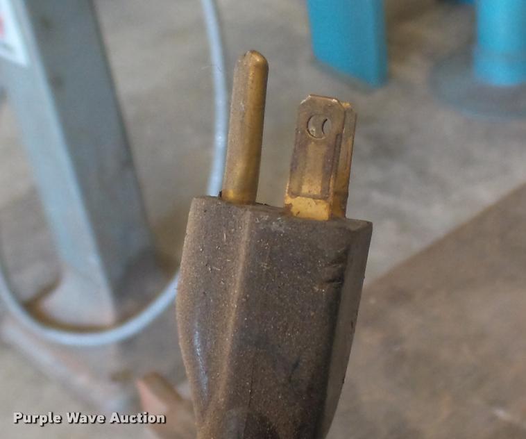 image for item DS9198 Ellis Mitre bandsaw