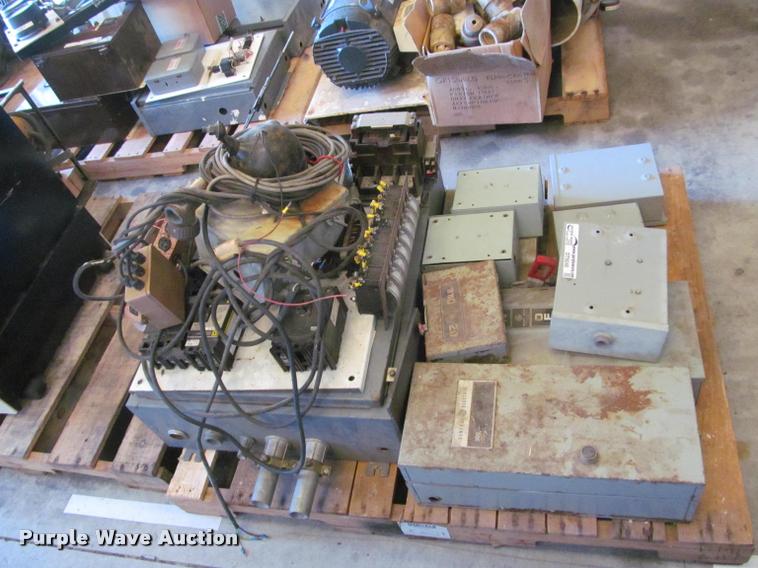 image for item DT9240 Electric panels