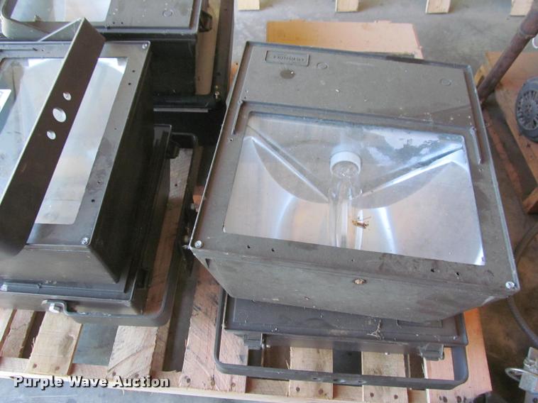 image for item DT9242 (7) Hubbell sodium lights