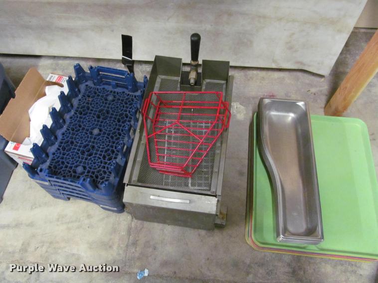 image for item DT9642 Restaurant equipment