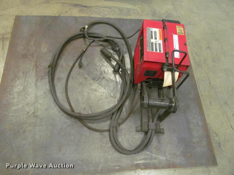 image for item DT9686 Lincoln Electric LN-9 GMC wire feeder