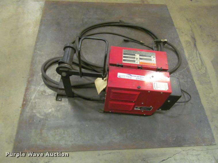 image for item DT9686 Lincoln Electric LN-9 GMC wire feeder