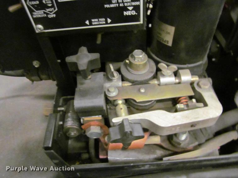 image for item DT9686 Lincoln Electric LN-9 GMC wire feeder