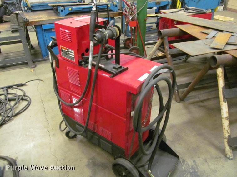 image for item DT9687 Lincoln Electric welder