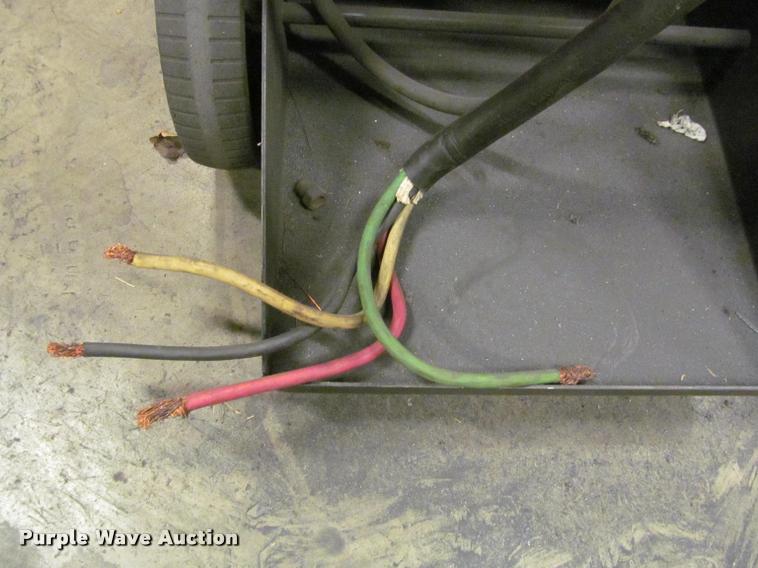 image for item DT9687 Lincoln Electric welder