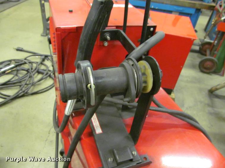 image for item DT9687 Lincoln Electric welder