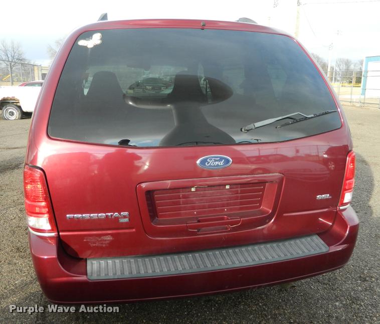 image for item J8809 2003 Ford Freestar van
