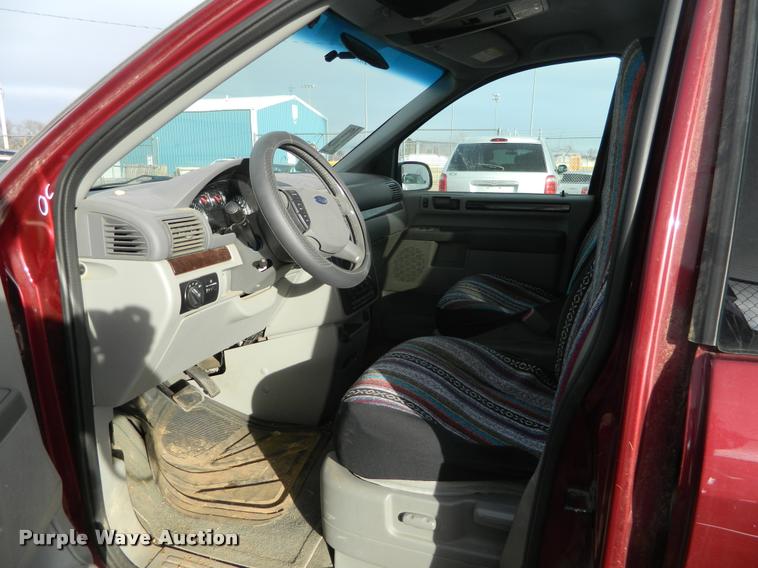 image for item J8809 2003 Ford Freestar van