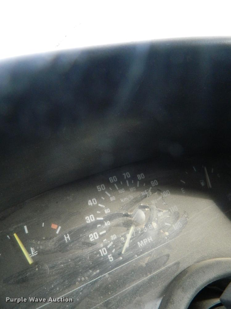 image for item J8810 1993 Chevrolet Corsica LT