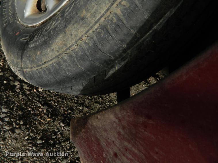 image for item J8812 2003 Dodge Grand Caravan van