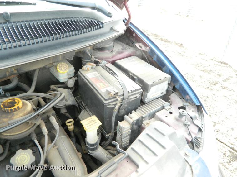 image for item J8812 2003 Dodge Grand Caravan van