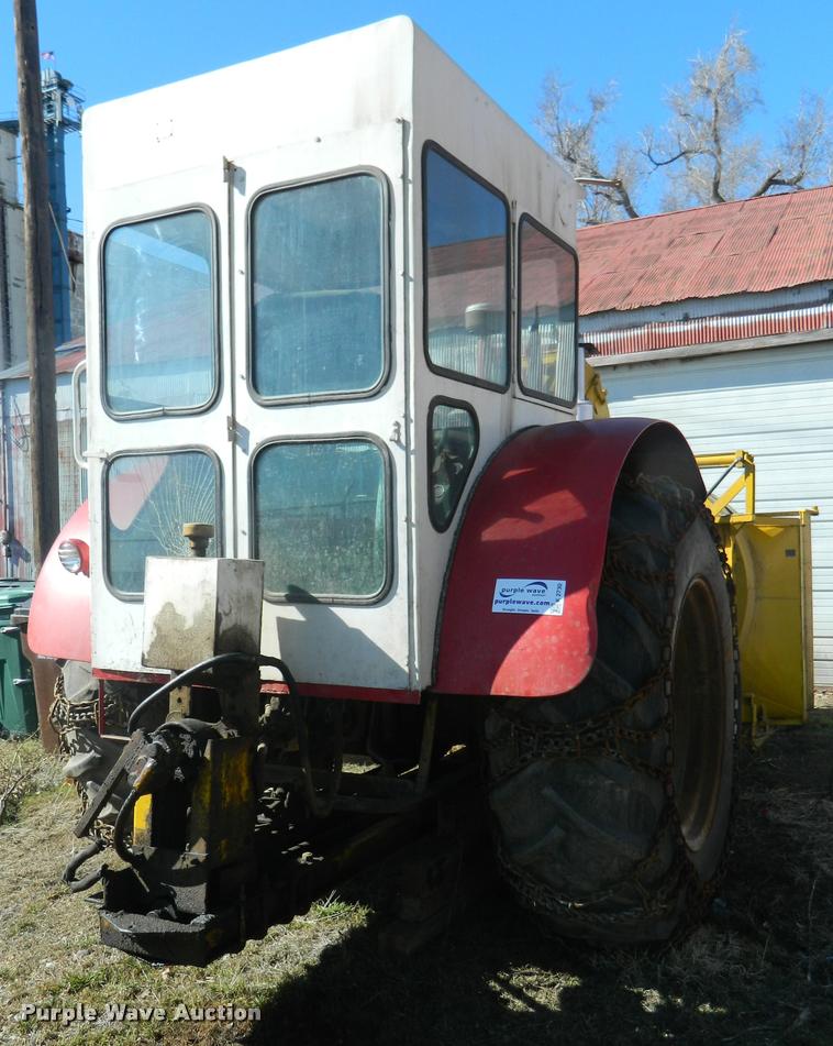 image for item K2730 1961 International 660 tractor