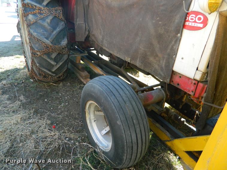 image for item K2730 1961 International 660 tractor