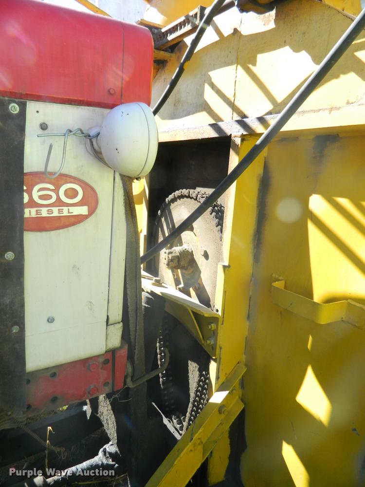 image for item K2730 1961 International 660 tractor