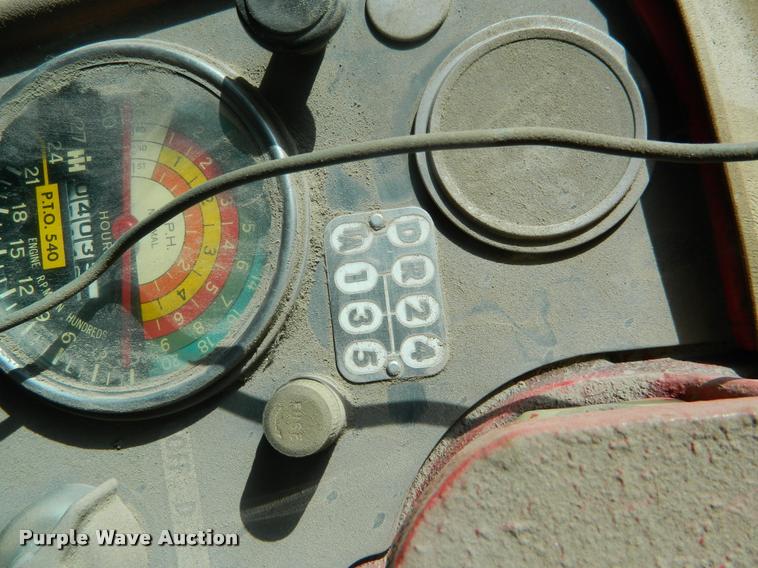 image for item K2730 1961 International 660 tractor